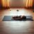 Savasana w jodze – jak poprawnie ją wykonać i jakie przynosi korzyści?